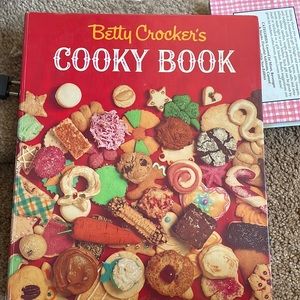 Betty Crocker's Cooky Book